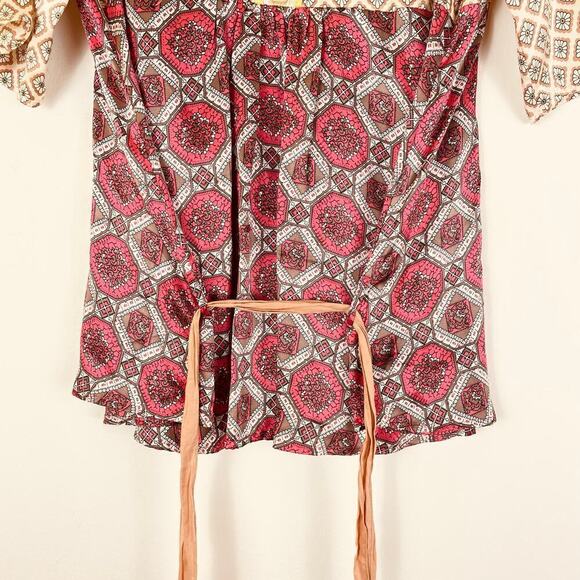 Anthropologie Burn Baby Burn Silk Geometric Style Blouse Size 2 - Picture 6 of 6